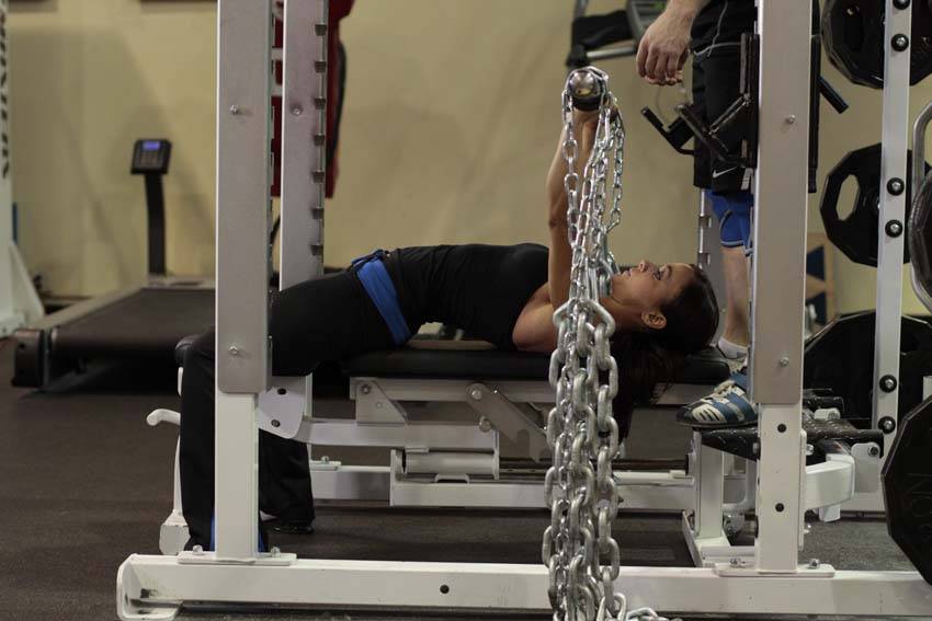 Bench Press with Chains variant 2