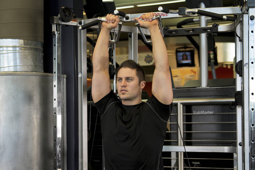 Cable Shoulder Press variant 2