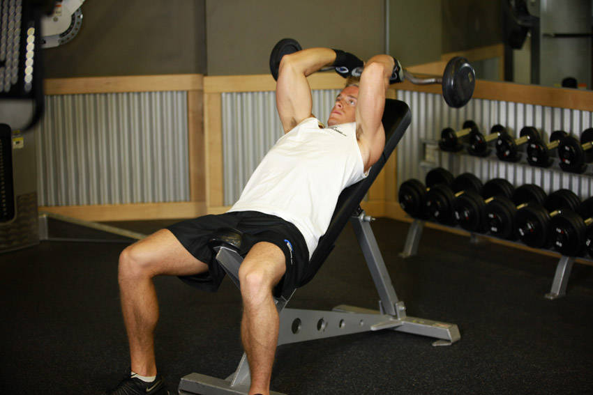 Incline Barbell Triceps Extension