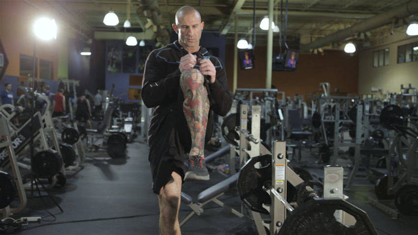 Step-up with Knee Raise variant 2