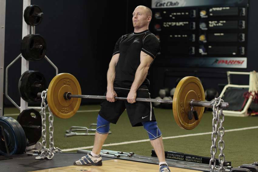 Sumo Deadlift with Chains variant 2