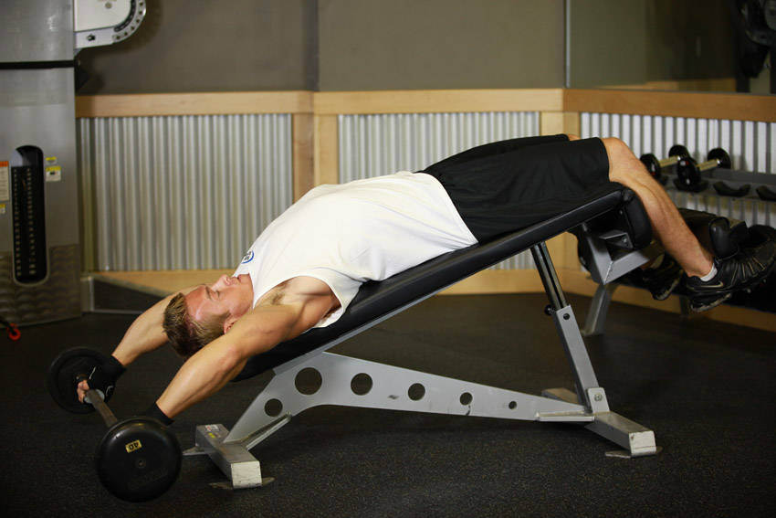 Wide-Grip Decline Barbell Pullover variant 2